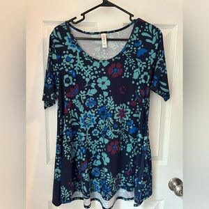Lularoe Perfect Tee Size M